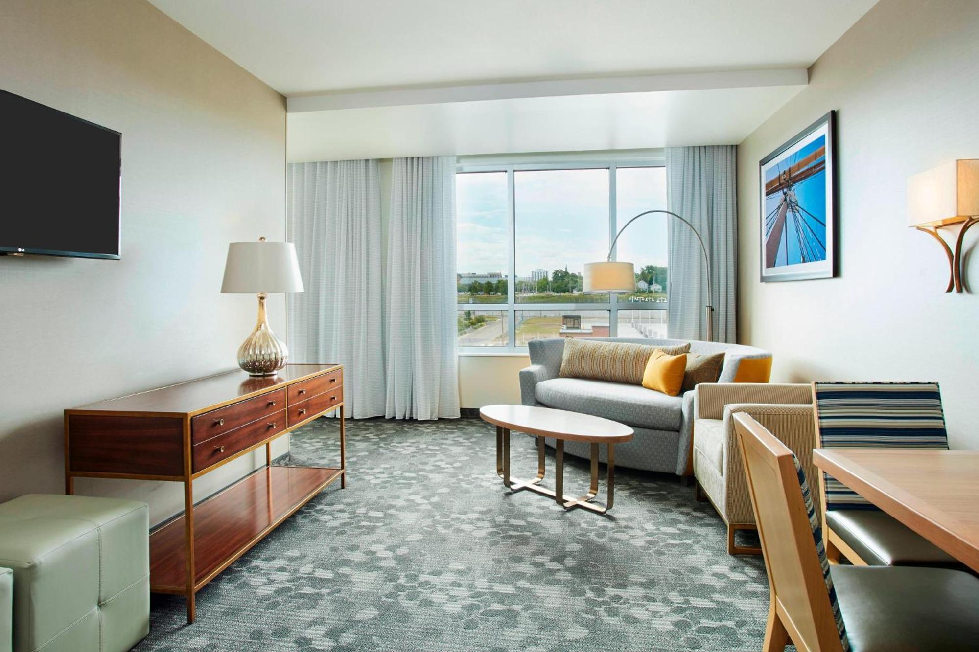 Hotel Courtyard By Marriott Erie Bayfront Esterno foto